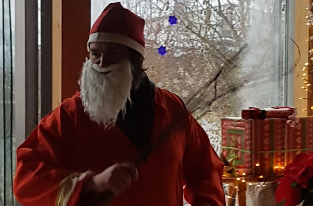 Nikolaus zu Besuch in der Tagesförderstätte